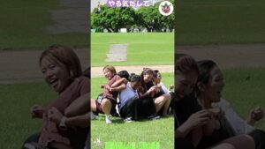 ＃Shorts＃那覇市都心公園＃日常の風景＃ヨガ＃インストラクター＃背中合わせ＃スクワット＃やる気だして！